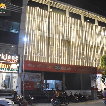 Hotel Parklane אגרה מראה חיצוני תמונה