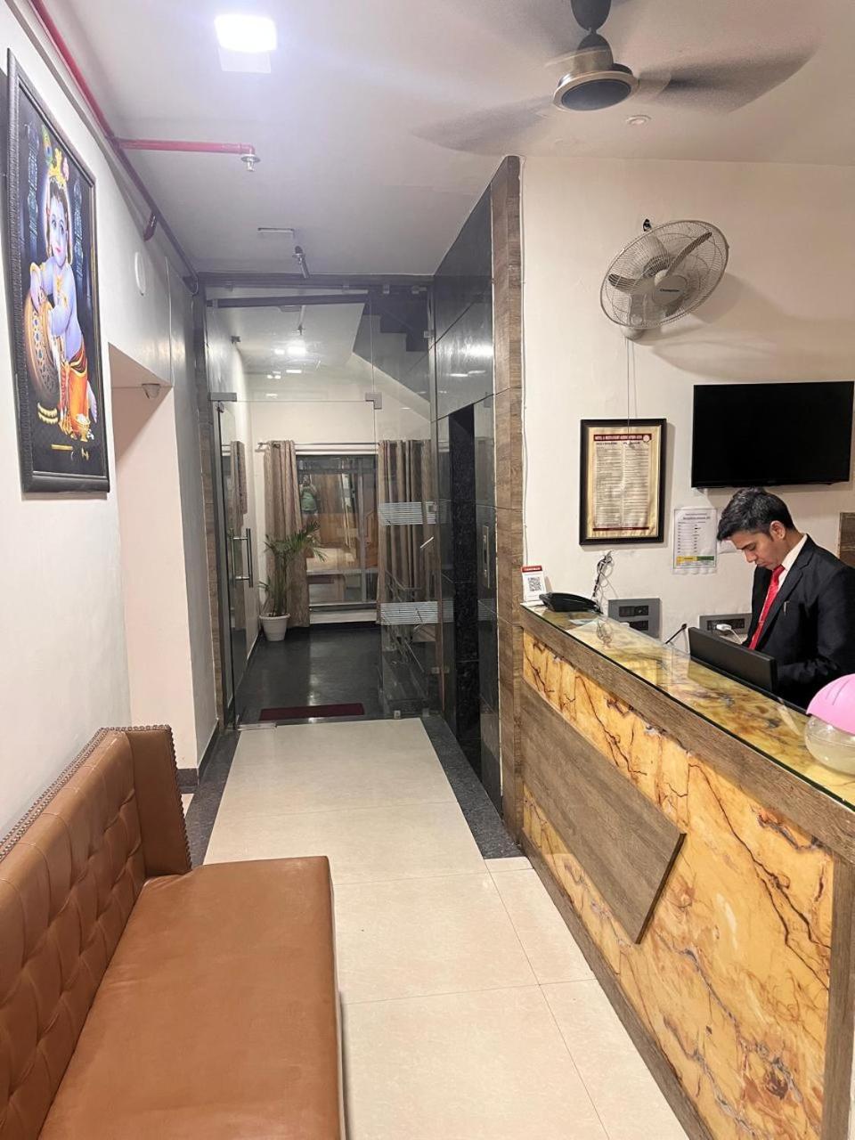 Hotel Parklane אגרה מראה חיצוני תמונה